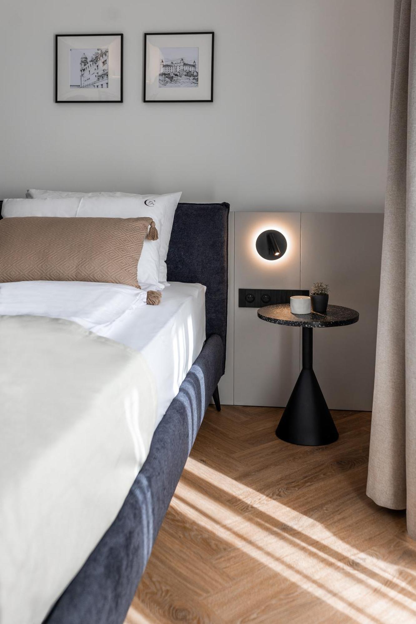 Catalog Boutique Rooms Братислава Экстерьер фото